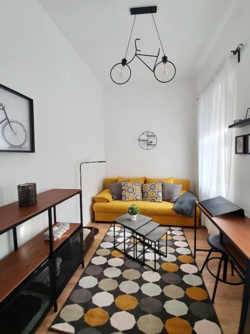 Andrea Apartman Miskolc Belvarosaban ภายนอก รูปภาพ